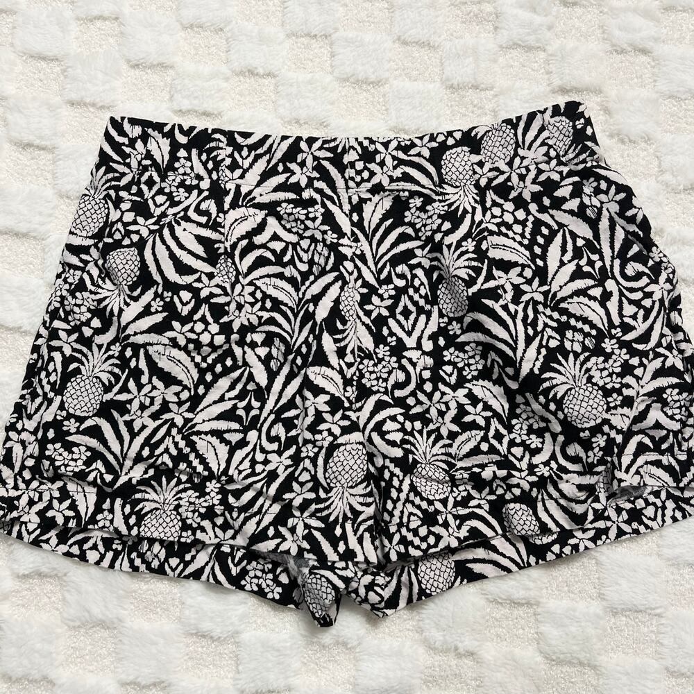 LOFT Women’s Shorts Small Linen Blend Black White Tropical Pineapple Print